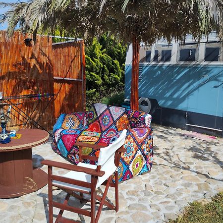 Cornelia Hippie Magic Bus Villa Kissamos Exterior photo