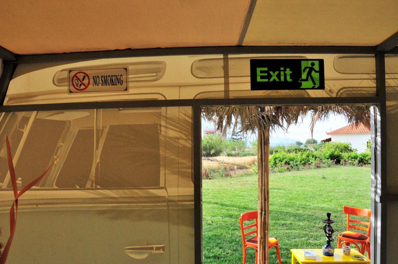 Cornelia Hippie Magic Bus Villa Kissamos Exterior photo