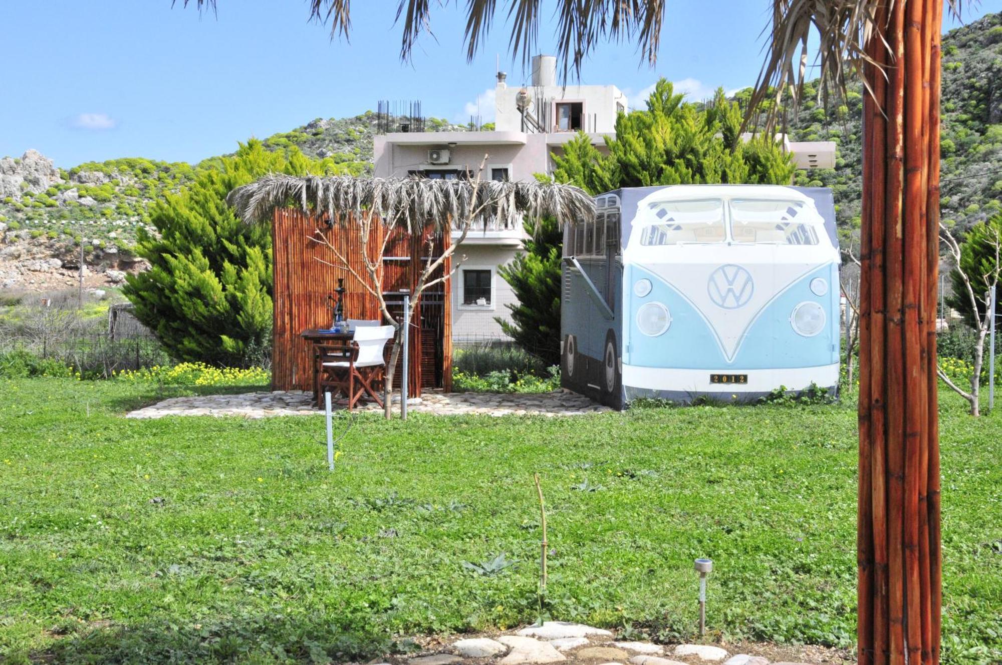 Cornelia Hippie Magic Bus Villa Kissamos Exterior photo