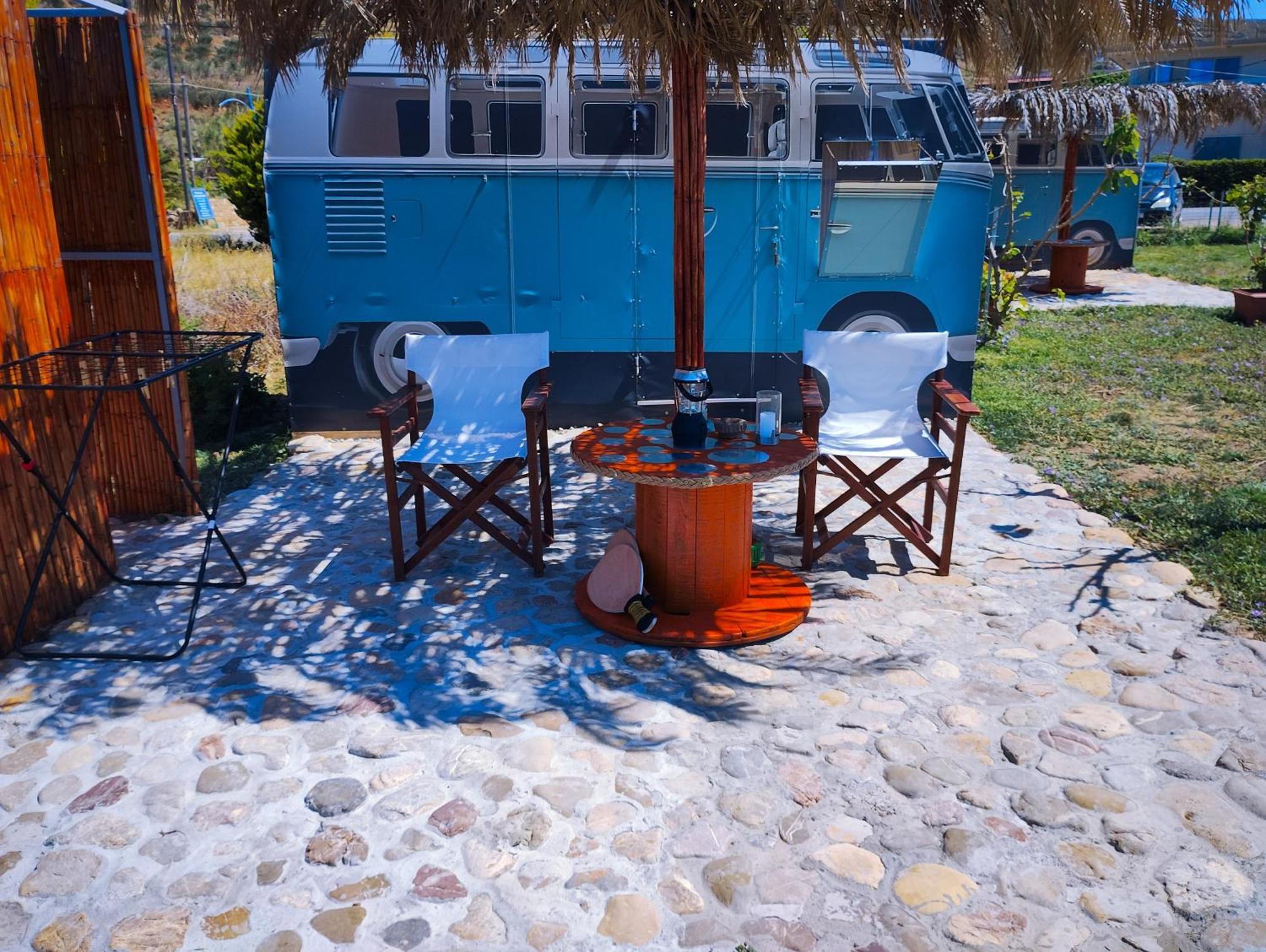 Cornelia Hippie Magic Bus Villa Kissamos Exterior photo