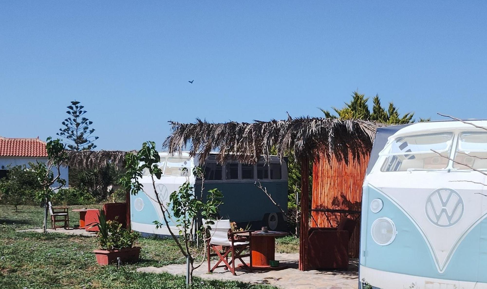 Cornelia Hippie Magic Bus Villa Kissamos Exterior photo