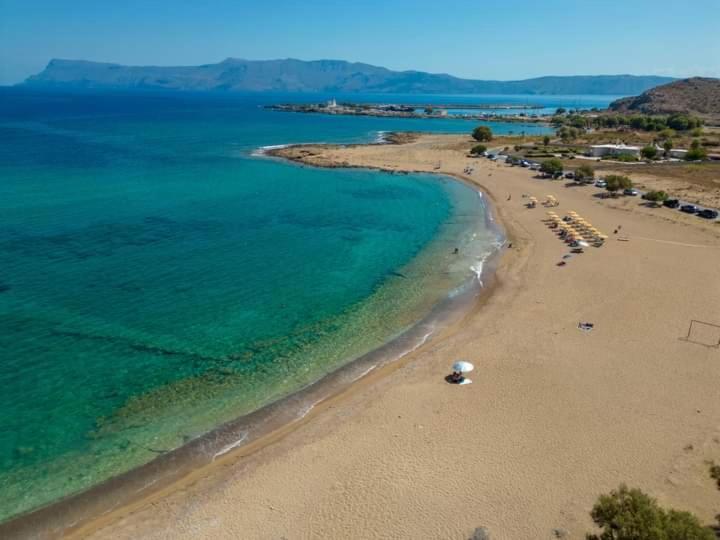 Cornelia Hippie Magic Bus Villa Kissamos Exterior photo
