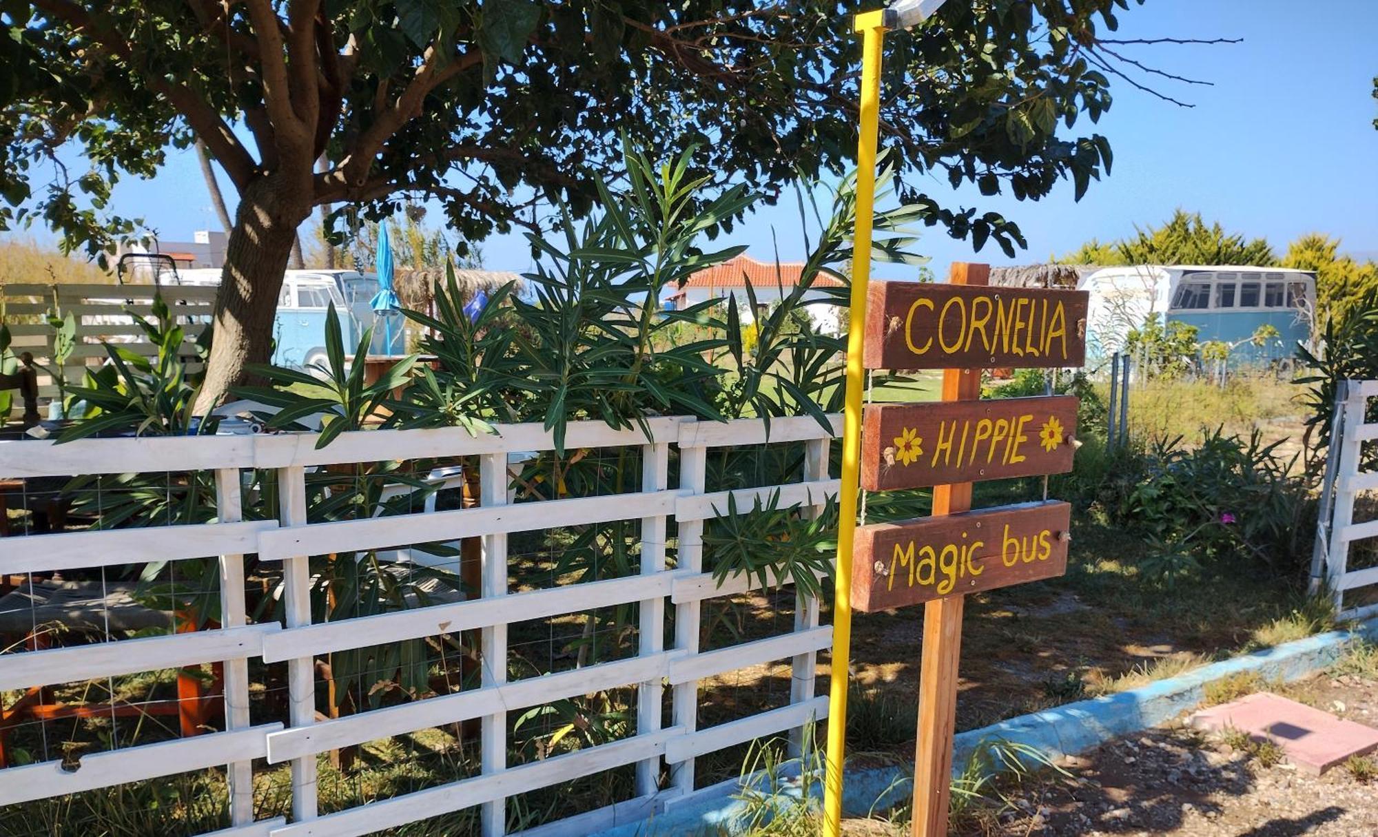 Cornelia Hippie Magic Bus Villa Kissamos Exterior photo